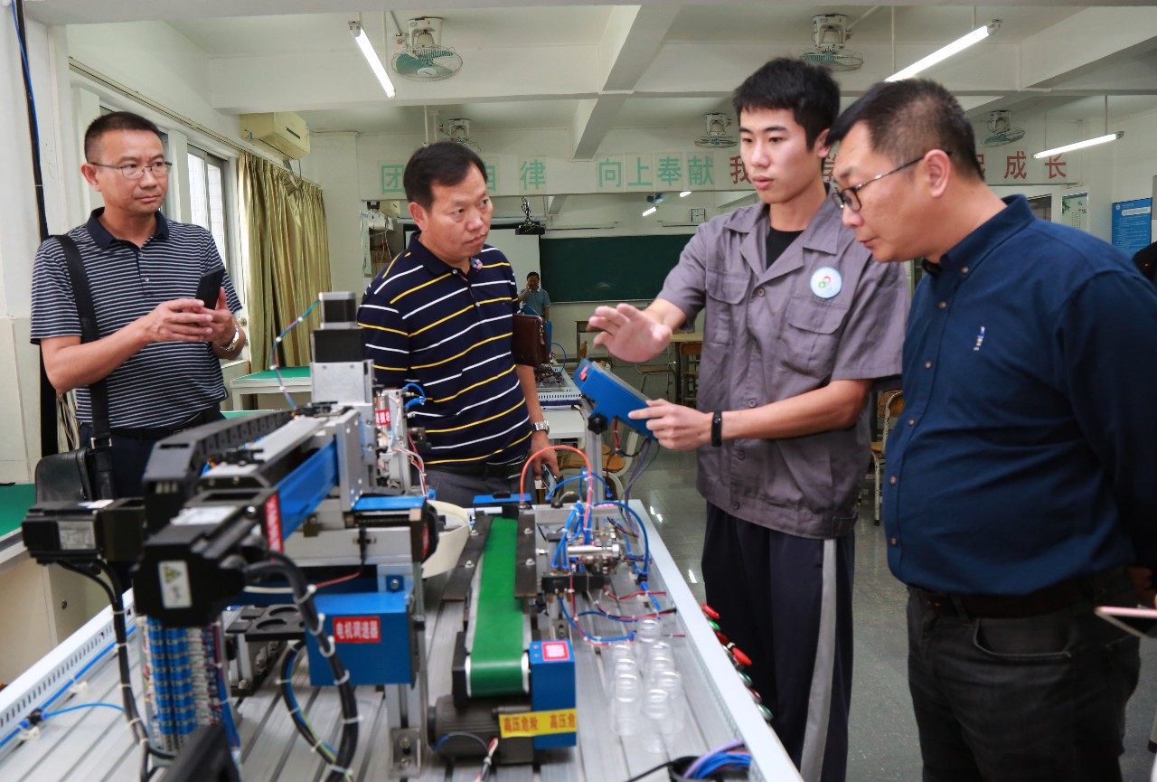 广州哪里有机电一体化学校-广东技校排名网