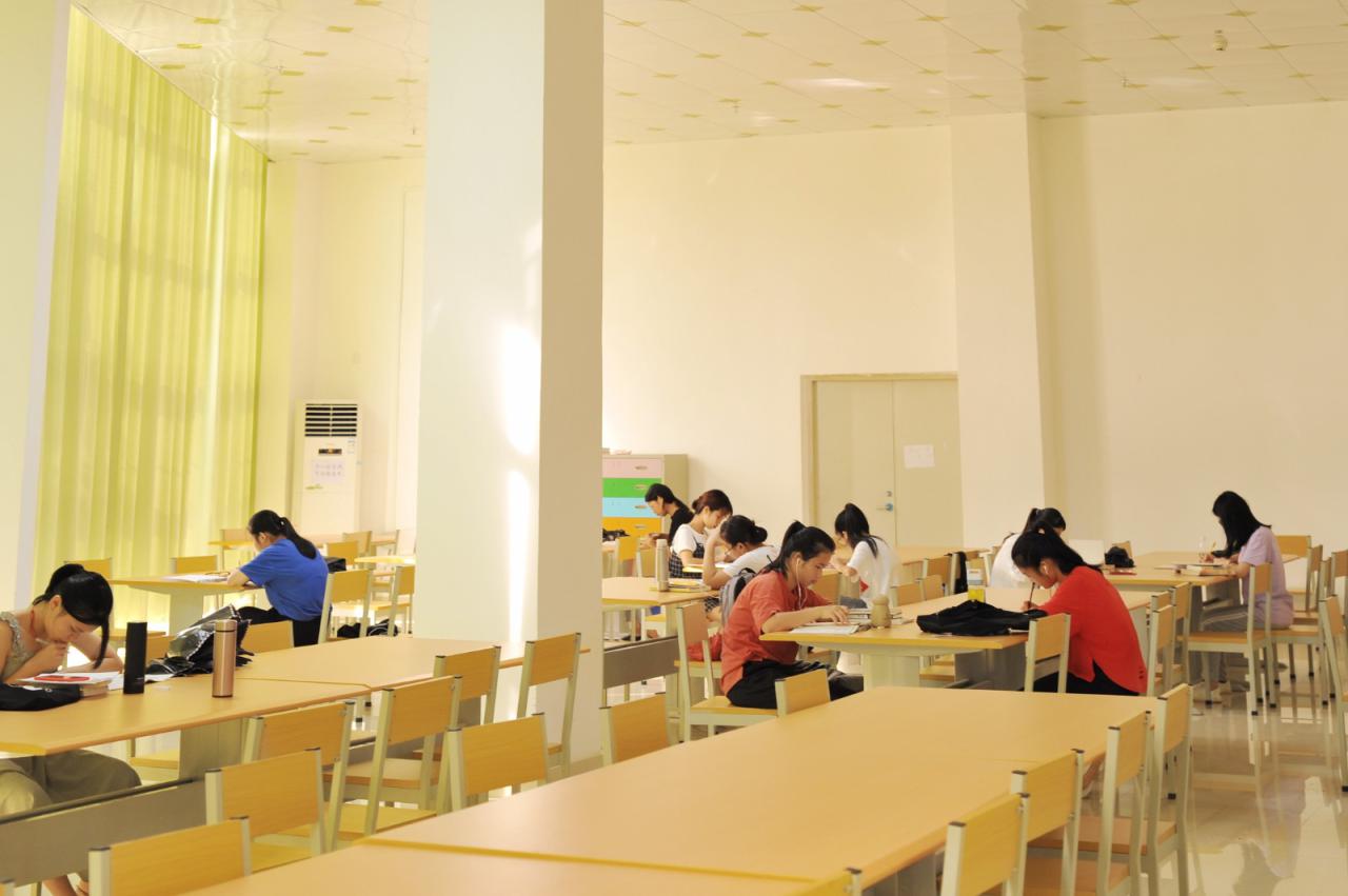 湛江幼儿师范专科学校（附校园环境）-广东技校排名网