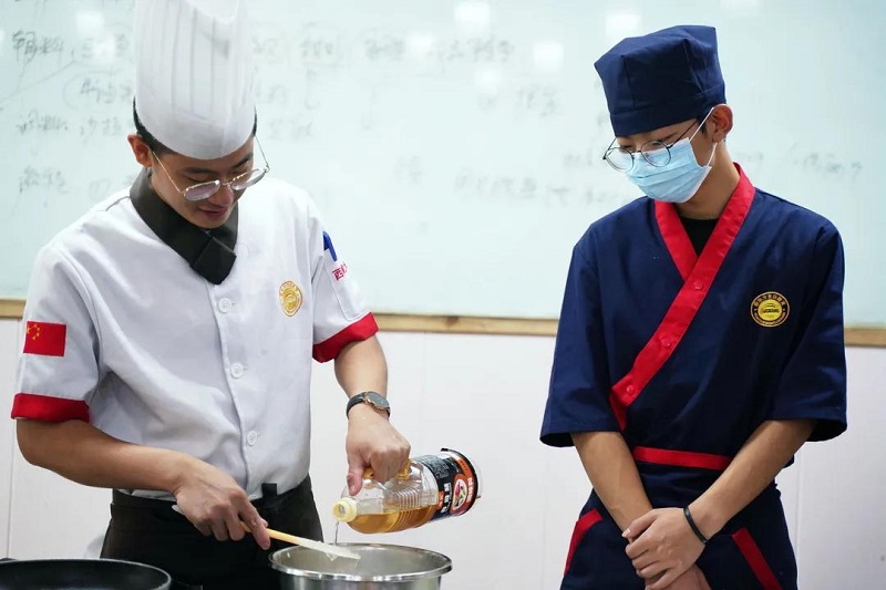 广州西餐烹饪中专学校哪个好-广东技校排名网