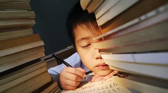 孩子不想补课的原因有哪些？长期补课的孩子成绩为何不进反退-广东技校排名网