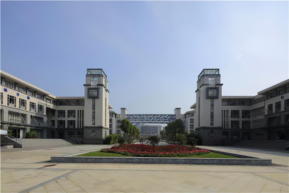 广东行政职业学院（附专业设置）-广东技校排名网