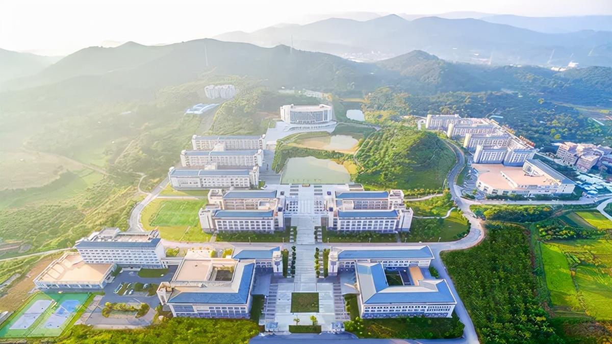 广东行政职业学院（附专业设置）-广东技校排名网