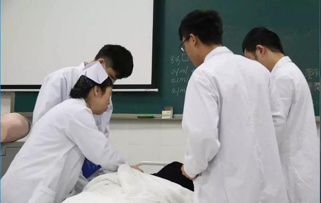 广东口腔修复专业职业学校-广东技校排名网