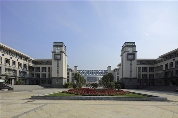 广东青年职业学院（附校园环境）-广东技校排名网