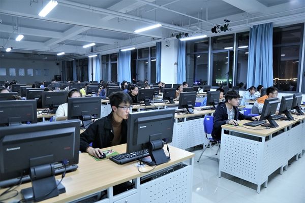 计算机专业需要学什么就业方向有哪些？计算机专业大学排名-广东技校排名网