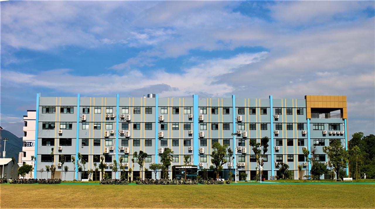 广州设计技校推荐（学生要求及学校简介）-广东技校排名网