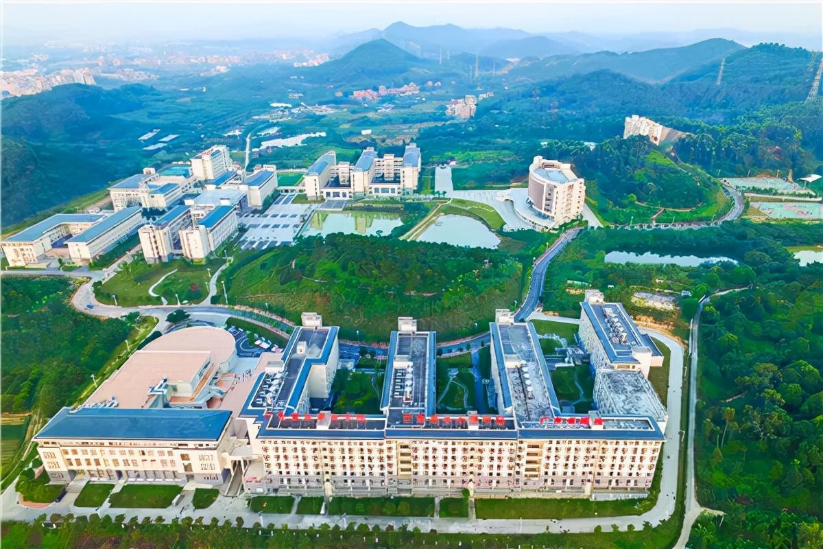 广东行政职业学院（附专业设置）-广东技校排名网