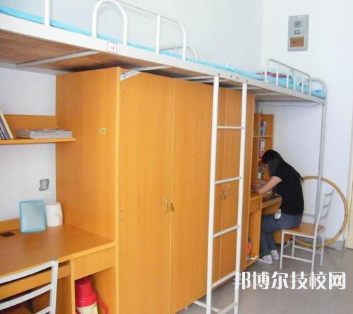 深圳福田区华强职业技术学校2022年宿舍条件-广东技校排名网