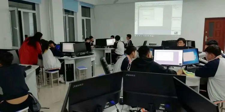 中职什么专业技术含量高?工资高?-广东技校排名网
