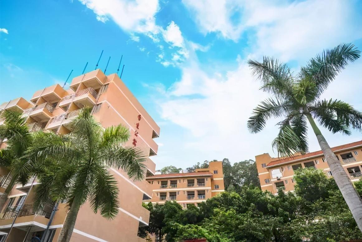 广州东华职业学院(附校园环境图片)-广东技校排名网