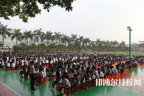 广东石油化工职业技术学校2022年报名条件、招生要求、招生对象-广东技校排名网