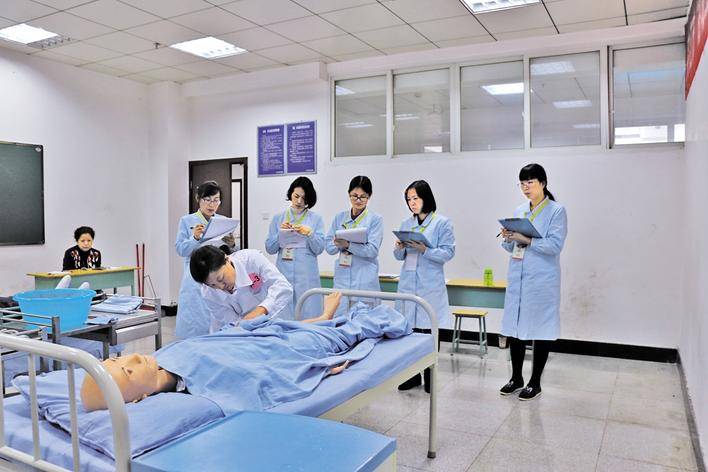 成都二专学校（成都有哪些3+2大专学校）-1