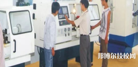 佛山腾飞职业技术学校2023年宿舍条件-广东技校排名网