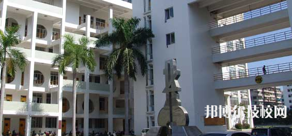 汕头林百欣科技中专学校2023年地址在哪里-广东技校排名网