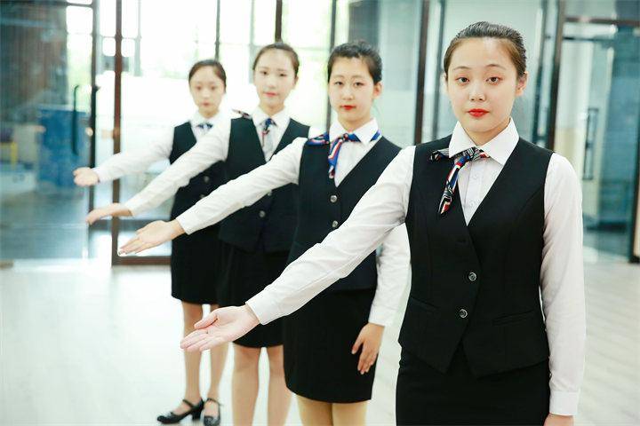 女生轨道交通就业前景-全国最好轨道交通专业院校名单-1