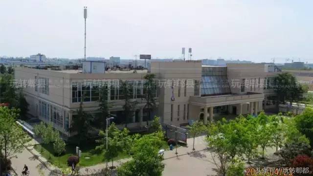 成都市电子高专现在叫什么（成都市电子高专学校）-1