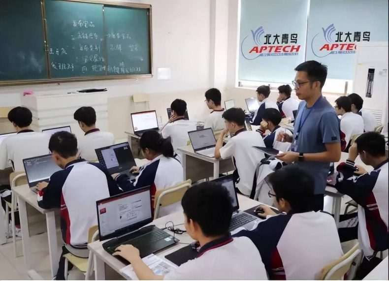 2023年佛山市现代商贸技工学校招生简章发布-1 2023年佛山市现代商贸技工学校招生简章发布-广东技校排名网