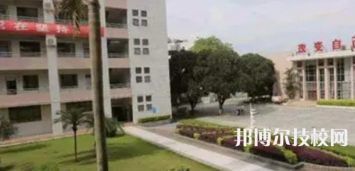 李伟强职业技术学校2023年有哪些专业-广东技校排名网