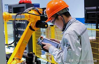 初三毕业考不上高中读什么学校好-2022年五大技校热门专业推荐-1 初三毕业考不上高中读什么学校好-2022年五大技校热门专业推荐-广东技校排名网