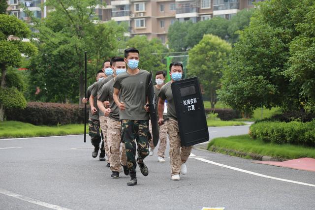 江夏职校举行校园防爆实战演练-广东技校排名网
