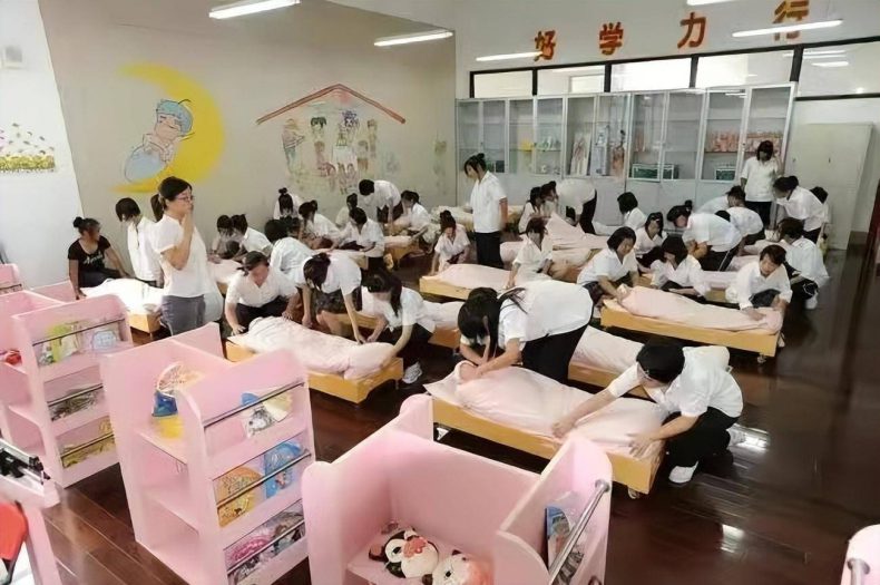 2023年佛山市现代商贸技工学校招生简章发布-1 2023年佛山市现代商贸技工学校招生简章发布-广东技校排名网