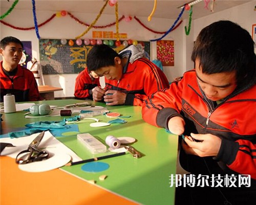 深圳市龙岗区第二职业技术学校2023年报名条件、招生要求、招生对象-广东技校排名网