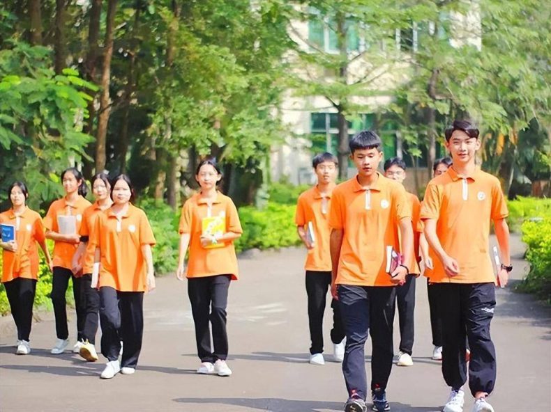 广东初中毕业学计算机去哪个学校-广东学互联网最好技校-1 广东初中毕业学计算机去哪个学校-广东学互联网最好技校-广东技校排名网