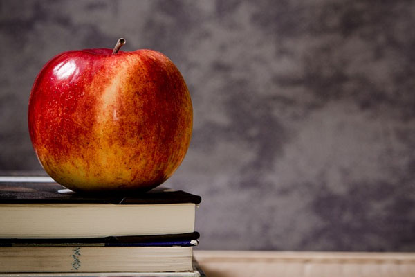 法学考研考什么一般多少分稳过?法学考研难度低的985院校有哪些-广东技校排名网