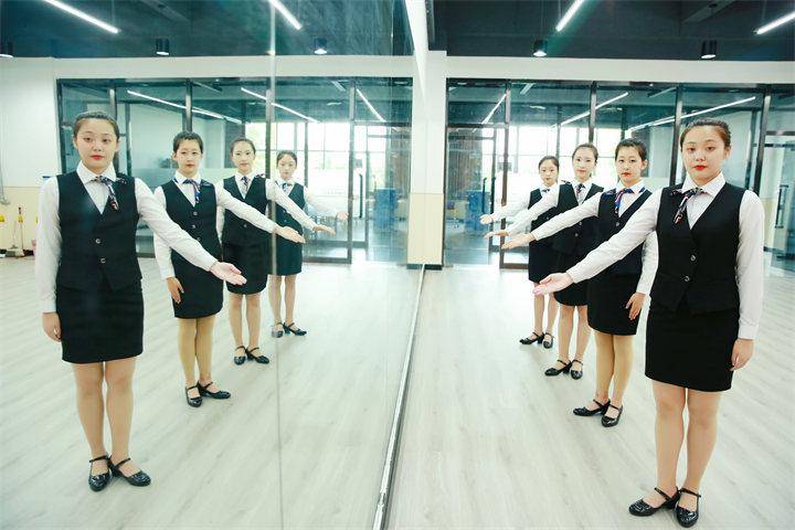 女生轨道交通就业前景-全国最好轨道交通专业院校名单-1