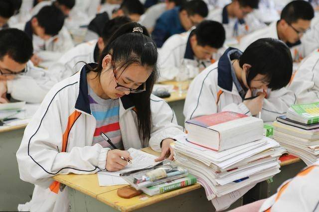 云南最好的高中有哪些（附：云南省重点高中排名）-1