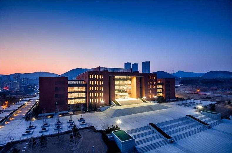 辽宁最好39所大学排名(附辽宁一二本录取分数线)-1 辽宁最好39所大学排名(附辽宁一二本录取分数线)-广东技校排名网