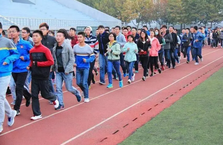 2022全国大专排行发布，深职稳排第1，东三省高职稍显逊色-1
