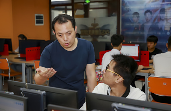 广东技校读电商哪里好-广东技校排名网