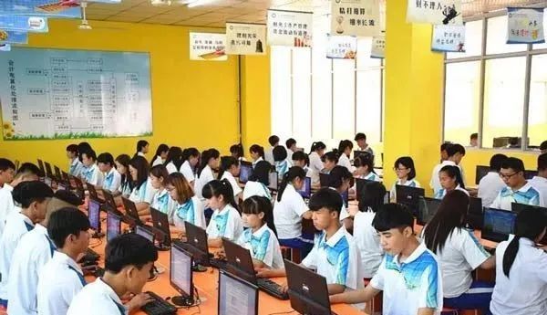 石家庄2023年春季招生的计算机类中专学校-1