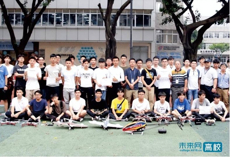 广州市白云工商技师学院-别具特色的入学教育-1 广州市白云工商技师学院-别具特色的入学教育-广东技校排名网
