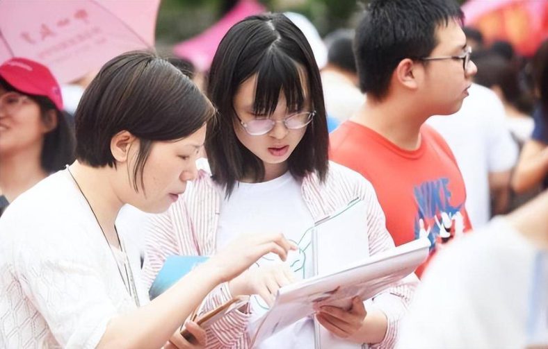 民办二本和公办专科的差距有多大-广东技校排名网