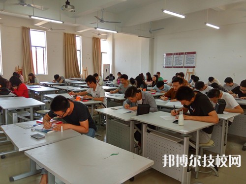 东莞信息技术学校2021年招生办联系电话-广东技校排名网