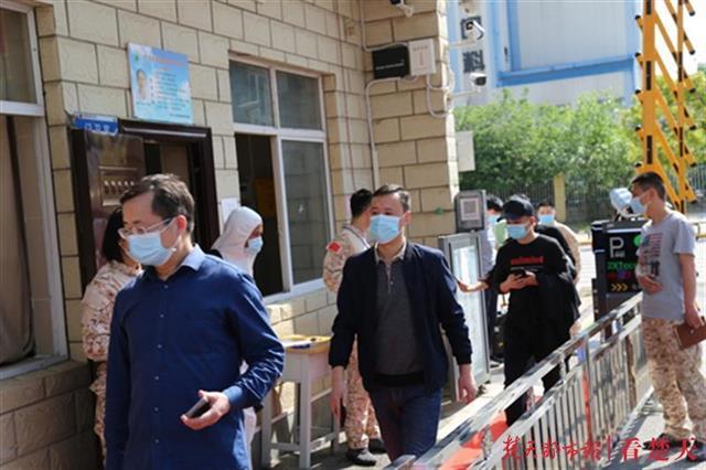 江夏职校组织复课演练：复课后学生每天要测六七次体温-广东技校排名网