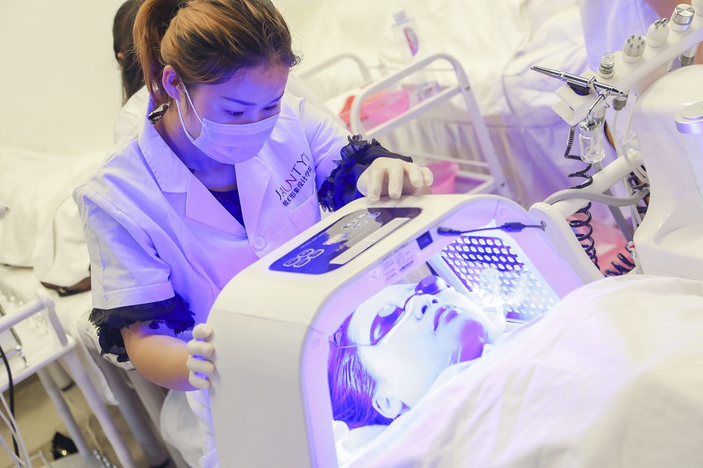 广州美容中专学校都有哪些-广东技校排名网