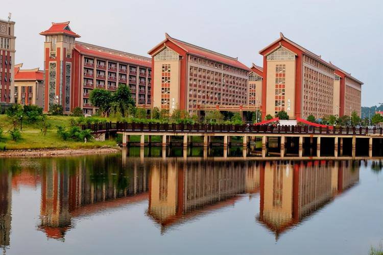 广西省大学排名榜(广西高校分档)-1 广西省大学排名榜(广西高校分档)-广东技校排名网