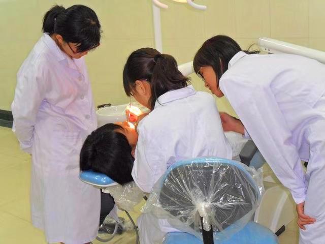广东哪家中专学校有中医专业-广东技校排名网
