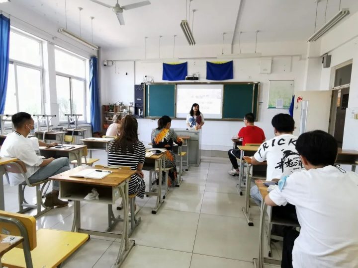 济南艺术学校中专部召开新生班主任岗前培训会(凝“新”聚力,“艺”起向未来)-广东技校排名网