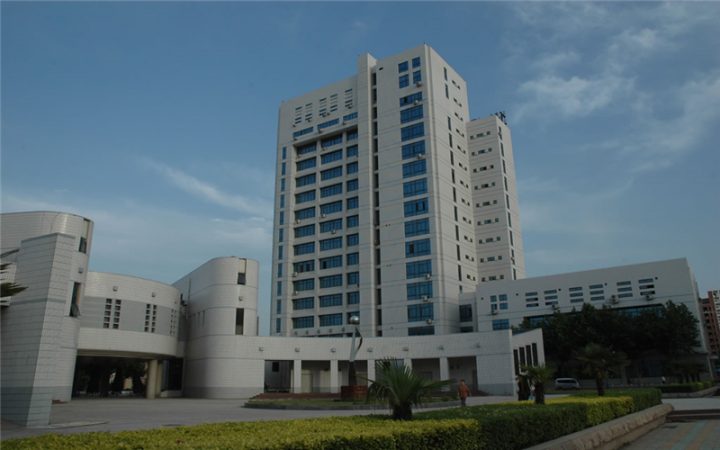 华北水利水电大学2022年最新成人高考招生简章(招生对象及报名条件)-广东技校排名网