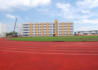 信宜市丁堡职业高级中学2023年学费多少-广东技校排名网