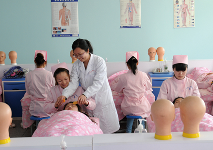 广东2023开设美容专业的技校有哪些比较好-美容前景好吗-广东技校排名网