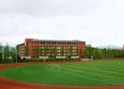 广东省粤东技师学院梅州分校2023年学费多少-广东技校排名网