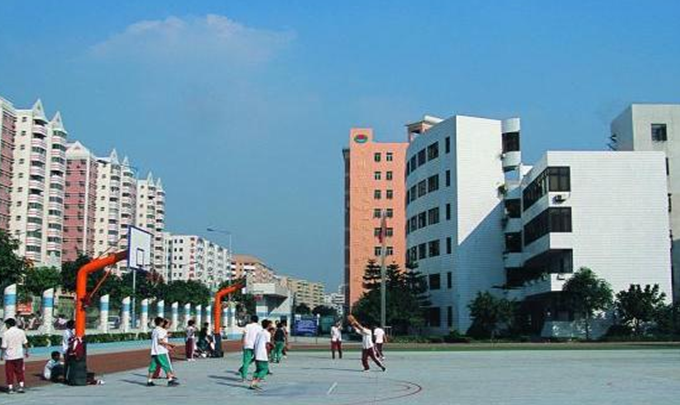 初中生学历辍学后还能上学吗-广州市有什么好学校选择-广东技校排名网