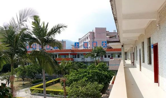 平远县职业技术学校2023年有哪些专业-什么是热门专业-广东技校排名网