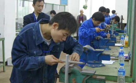 读中专和技校有什么区别-学历一样吗-广东技校排名网