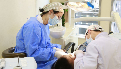 广州市口腔医学专业的职高哪些实力比较强-广东技校排名网